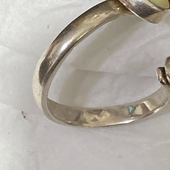 EP Mother of pearl gem in silver by-pass ring, "T" or a cross on the other node. - Picture 12 of 14